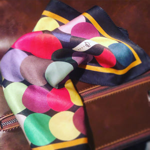 GL Circle Pocket Square