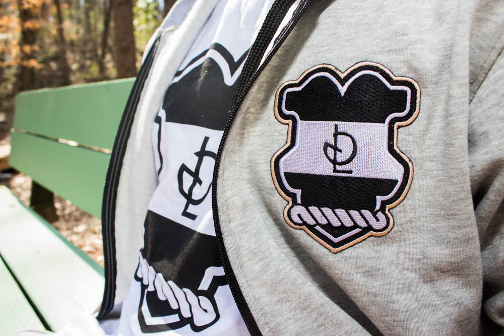 Signature Crest Jogger